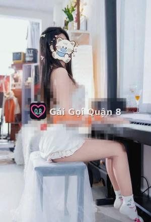 July Cô – ảnh