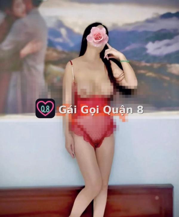 Thuỳ Linh Thần – Vú to, biết chiều – Gọi là có – Quận 8, Sài Gòn – ảnh 3